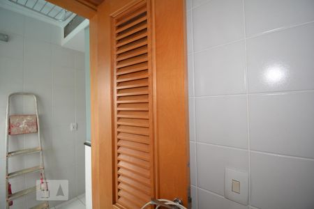 Apartamento para alugar com 90m², 3 quartos e 2 vagasBanheiro de Serviço