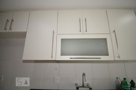 Apartamento para alugar com 90m², 3 quartos e 2 vagasCozinha e Área de Serviço - Armários