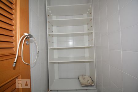 Apartamento para alugar com 90m², 3 quartos e 2 vagasBanheiro de Serviço