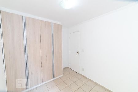 Apartamento para alugar com 74m², 3 quartos e 1 vaga Apartamento para alugar com 74m², 3 quartos e 1 vagaQuarto 2 03