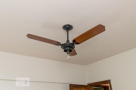 Apartamento à venda com 115m², 3 quartos e 2 vagasQuarto 2 - Ventilador