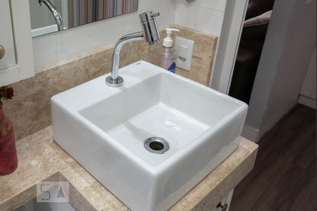 Apartamento à venda com 38m², 2 quartos e 1 vagaBanheiro - Torneira