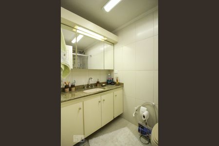 Apartamento para alugar com 85m², 3 quartos e 2 vagas Apartamento para alugar com 85m², 3 quartos e 2 vagasBanheiro