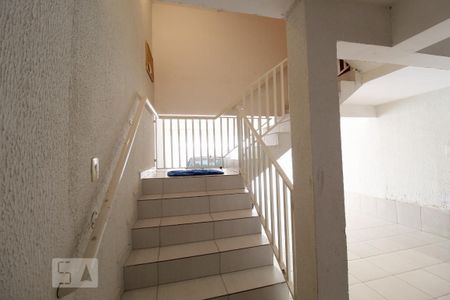 Apartamento à venda com 47m², 2 quartos e 1 vagaEscada
