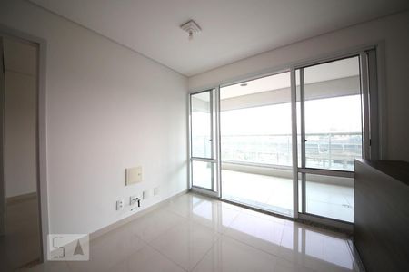Sala de apartamento para alugar com 1 quarto, 43m² em Jardim Aeroporto, São Paulo