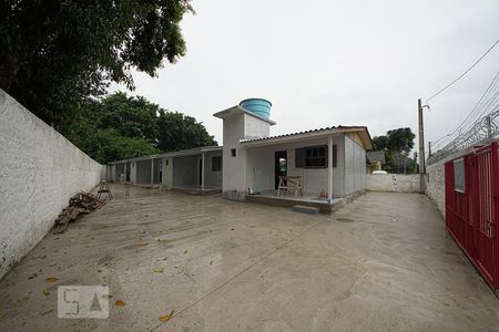 Casa para alugar com 160m², 8 quartos e 4 vagasCondomínio