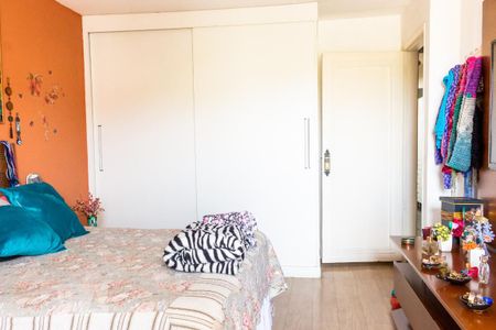 Casa para alugar com 300m², 4 quartos e 2 vagasSuíte