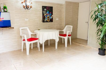 Casa para alugar com 300m², 4 quartos e 2 vagasQuintal