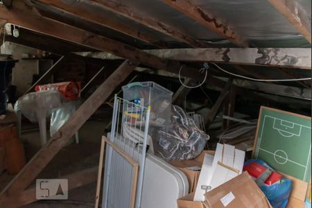 Casa à venda com 250m², 7 quartos e 5 vagas Casa à venda com 250m², 7 quartos e 5 vagasSotão