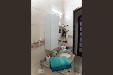 Casa à venda com 250m², 7 quartos e 5 vagas Casa à venda com 250m², 7 quartos e 5 vagasBanheiro 3