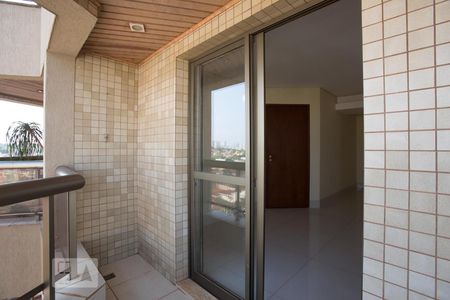 Varanda da sala de apartamento para alugar com 2 quartos, 90m² em Centro, Ribeirão Preto