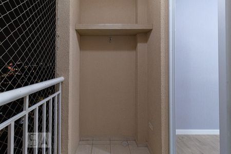 Sacada de apartamento à venda com 2 quartos, 57m² em Santo Antônio, Osasco