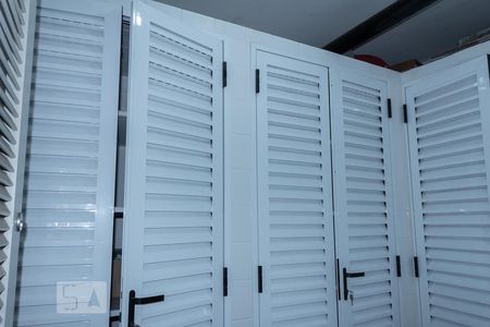 Apartamento à venda com 210m², 3 quartos e 3 vagasDepósito