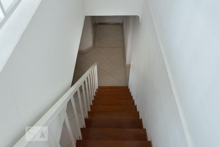 Apartamento à venda com 210m², 3 quartos e 3 vagasEscada