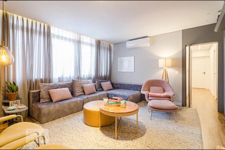 Sala de apartamento para alugar com 3 quartos, 141m² em Jardins, São Paulo