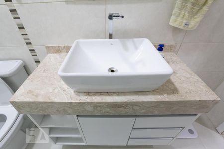 Casa para alugar com 75m², 2 quartos e 1 vagaBanheiro