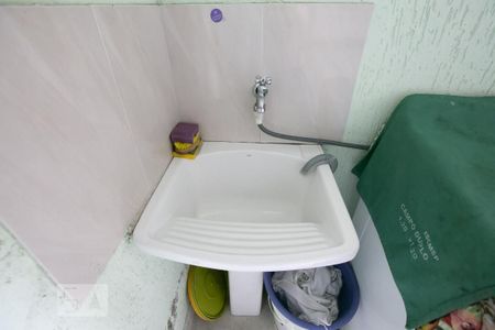 Casa para alugar com 75m², 2 quartos e 1 vagaTanque