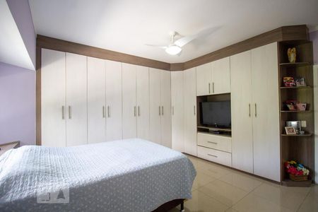 Casa de condomínio à venda com 130m², 3 quartos e 1 vaga Casa de condomínio à venda com 130m², 3 quartos e 1 vagaSuíte