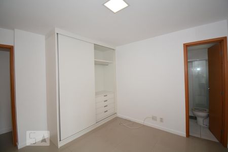 Apartamento à venda com 70m², 2 quartos e 1 vagaSuíte