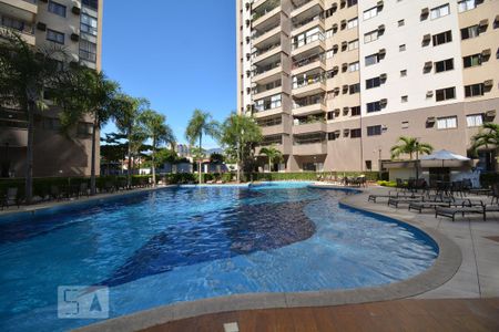 Apartamento à venda com 70m², 2 quartos e 1 vagaÁrea comum - Piscina