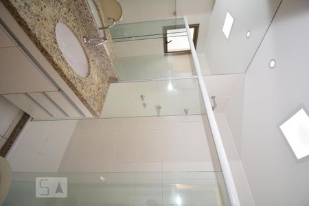 Apartamento à venda com 70m², 2 quartos e 1 vagaBanheiro da Suíte