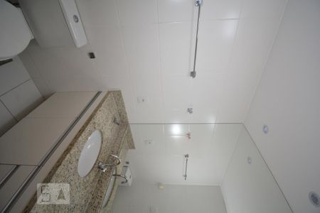 Apartamento à venda com 70m², 2 quartos e 1 vagaBanheiro Social