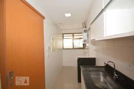Apartamento à venda com 70m², 2 quartos e 1 vagaCozinha e Área de Serviço