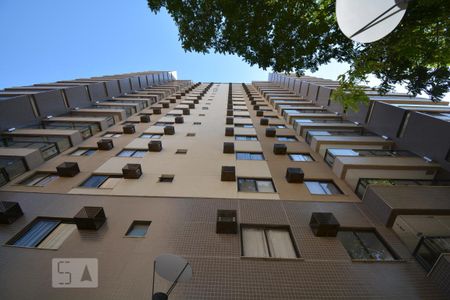 Apartamento à venda com 70m², 2 quartos e 1 vagaFachada do bloco