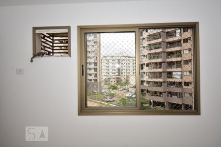 Apartamento à venda com 70m², 2 quartos e 1 vagaSuíte