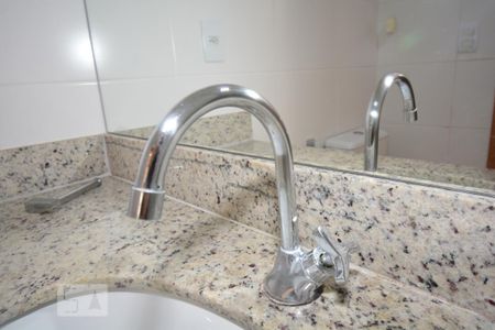 Apartamento à venda com 70m², 2 quartos e 1 vagaBanheiro Social - Torneira
