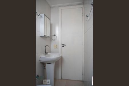 Banheiro de apartamento para alugar com 1 quarto, 46m² em Liberdade, São Paulo