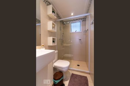 Apartamento à venda com 71m², 2 quartos e 1 vaga Apartamento à venda com 71m², 2 quartos e 1 vagaBanheiro Social