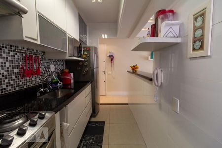 Apartamento à venda com 71m², 2 quartos e 1 vaga Apartamento à venda com 71m², 2 quartos e 1 vagaCozinha