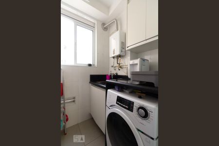 Apartamento à venda com 71m², 2 quartos e 1 vaga Apartamento à venda com 71m², 2 quartos e 1 vagaÁrea de Serviço