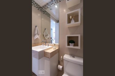 Apartamento à venda com 71m², 2 quartos e 1 vaga Apartamento à venda com 71m², 2 quartos e 1 vagaBanheiro Social