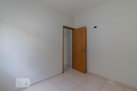 Quarto 2 de casa de condomínio para alugar com 2 quartos, 50m² em Vila Isolina Mazzei, São Paulo