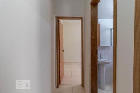 Corredor de casa de condomínio para alugar com 2 quartos, 50m² em Vila Isolina Mazzei, São Paulo