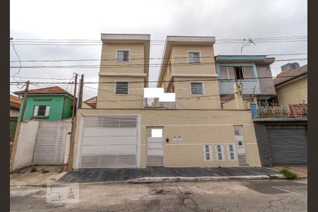 Fachada de casa de condomínio para alugar com 2 quartos, 50m² em Vila Isolina Mazzei, São Paulo