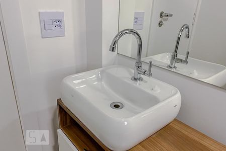 Apartamento à venda com 35m², 1 quarto e 1 vagaDetalhe Banheiro