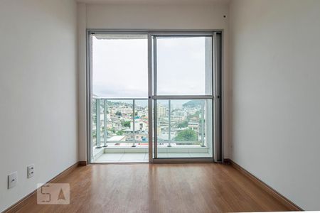 Detalhe da Sala de apartamento para alugar com 2 quartos, 44m² em Irajá, Rio de Janeiro
