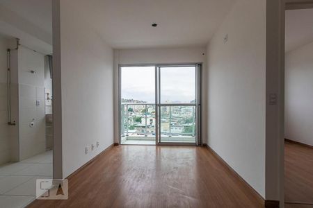 Sala de apartamento à venda com 2 quartos, 44m² em Irajá, Rio de Janeiro