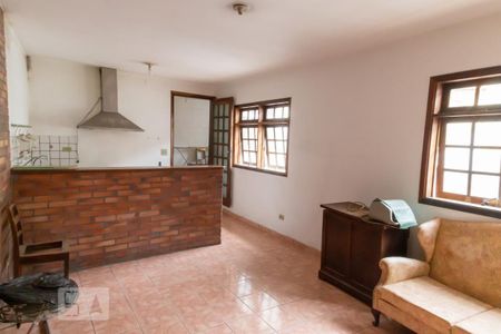 Casa à venda com 210m², 3 quartos e 2 vagas Casa à venda com 210m², 3 quartos e 2 vagasCozinha