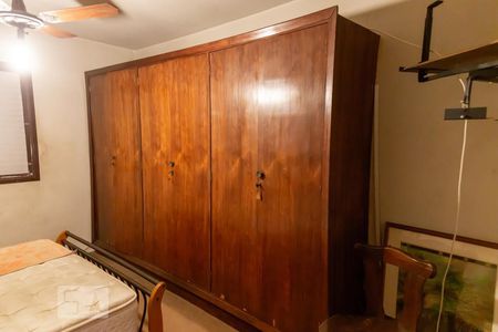 Casa à venda com 210m², 3 quartos e 2 vagas Casa à venda com 210m², 3 quartos e 2 vagasSuite