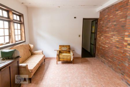 Casa à venda com 210m², 3 quartos e 2 vagas Casa à venda com 210m², 3 quartos e 2 vagasCozinha Americana