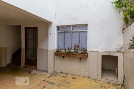 Casa à venda com 210m², 3 quartos e 2 vagas Casa à venda com 210m², 3 quartos e 2 vagasEdicula