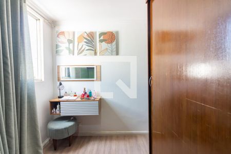 Quarto 2 de apartamento à venda com 2 quartos, 47m² em Vila Yolanda, Osasco