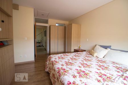 Casa à venda com 255m², 3 quartos e 2 vagasQuarto 3 - Suíte