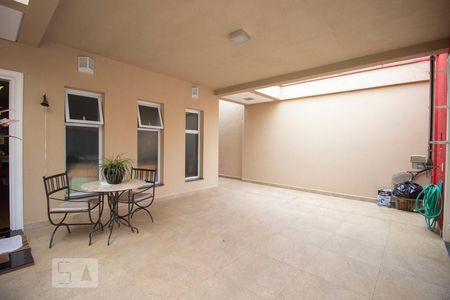 Casa à venda com 255m², 3 quartos e 2 vagasGaragem