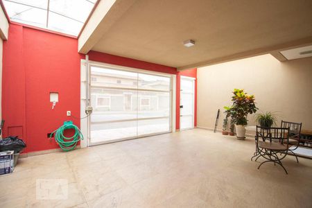 Casa à venda com 255m², 3 quartos e 2 vagasGaragem