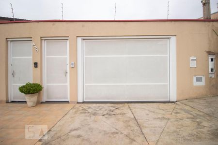 Casa à venda com 255m², 3 quartos e 2 vagasFachada